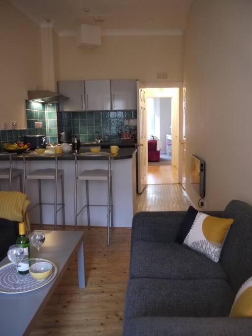 Fabulous Location, One Bedroom West End Flat, Just Off Byres Rd, Close To Sec & Hydro Glasgow Ngoại thất bức ảnh